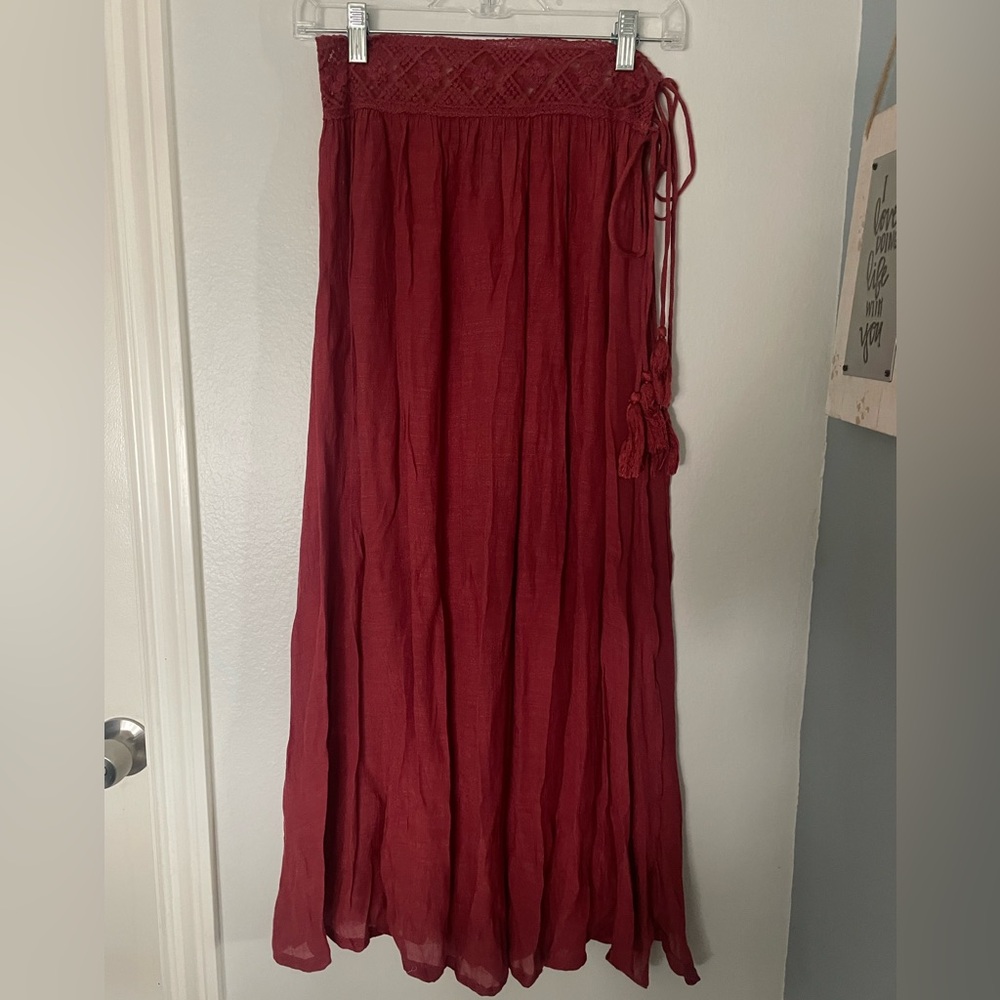 Aakaa Wine Colored Wrap Skirt-Size Small Like New